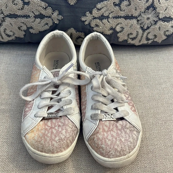 Michael Kors Size 3 Kids Jem Miracle Rainbow Sparkle Low Sneakers - Picture 2 of 8